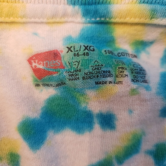 Very soft, plus size, tie dyed t shirt - Picture 3 of 3